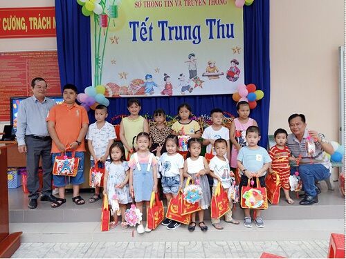 Mang niềm vui đến cho con em CBCCVC thuộc Sở TT&TT