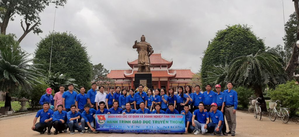 Đoàn khối các cơ quan và doanh nghiệp tỉnh Trà Vinh tổ chức chuyến hành trình về nguồn giáo dục truyền thống, Mừng Đảng, Mừng Xuân Canh Tý năm 2020