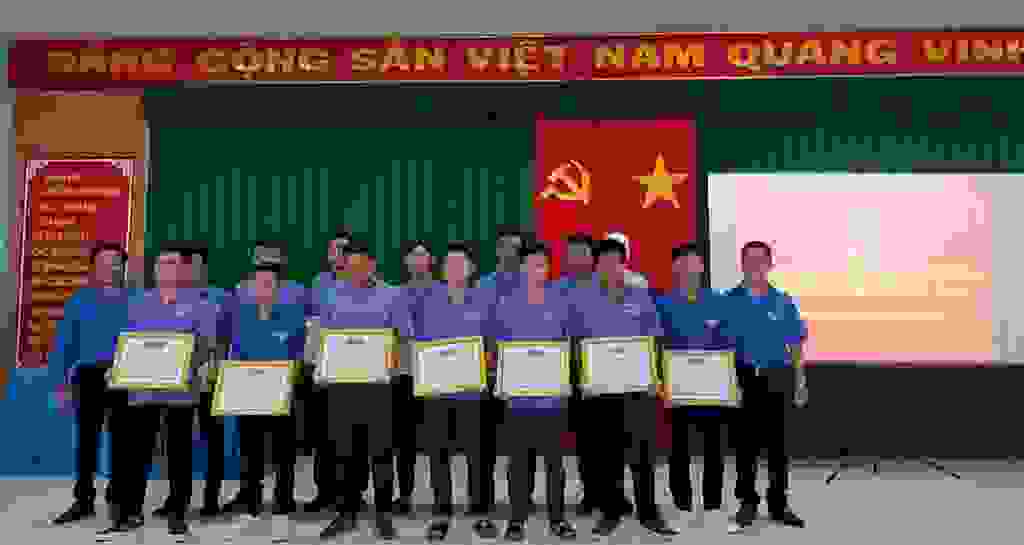 Tuyên Dương 15 học sinh đạt danh hiệu “Học sinh 3 rèn luyện” năm học 2018 – 2019