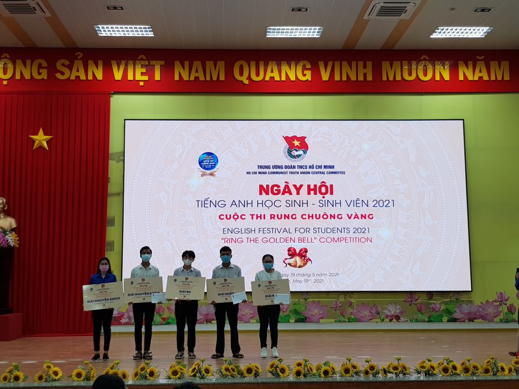 Đoàn Trường chuyên Nguyễn Thiện Thành đạt giải Nhì, Ba tại Ngày hội tiếng Anh học sinh – sinh viên 2021