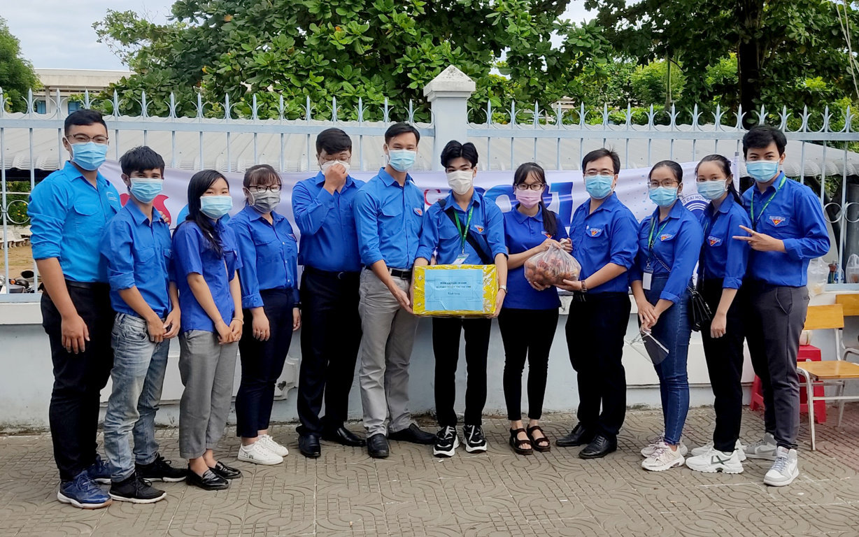 Tuổi trẻ Đoàn khối ra quân Chương trình “Tiếp sức mùa thi” năm 2021