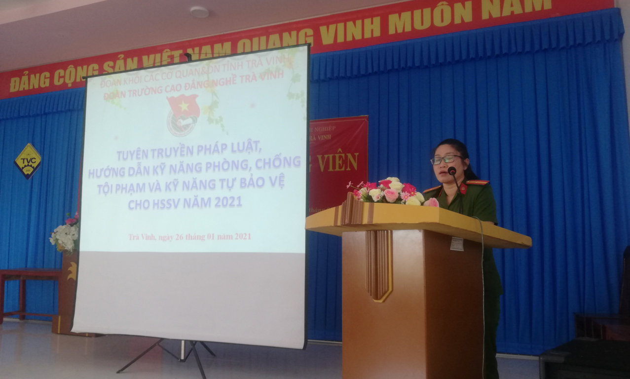 Đoàn Trường Cao đẳng Nghề Trà vinh tổ chức tập huấn tuyên truyền pháp luật, hướng dẫn kỹ năng thực hành xã hội cho sinh viên năm 2021