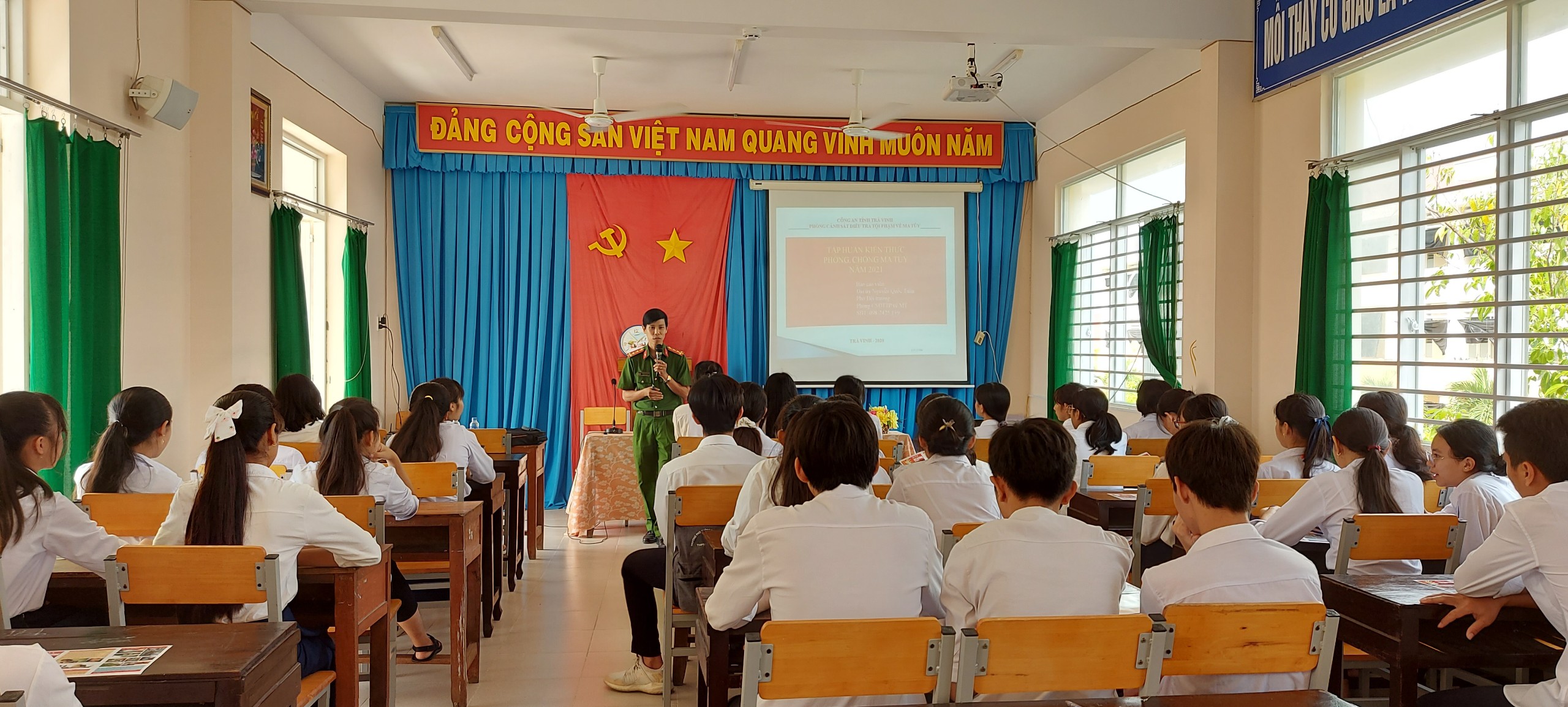 Đoàn Trường Phổ thông DTNT THPT tỉnh tổ chức tập huấn, hướng dẫn kỹ năng thực hành xã hội cho học sinh năm học 2020 – 2021