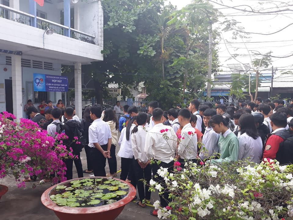 Đoàn trung tâm GDTX – HNDN TP. Trà Vinh tổ chức nhiều hoạt động chào mừng kỷ niệm 90 năm ngày thành lập Đoàn TNCS Hồ Chí Minh