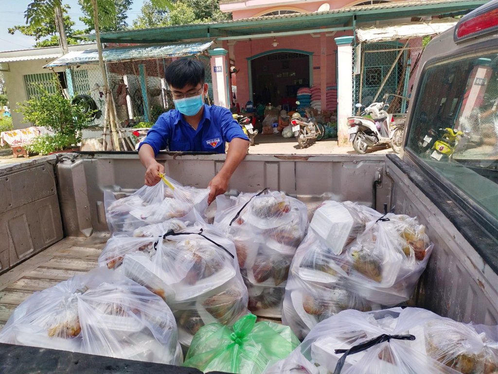 Những chuyến xe nghĩa tình