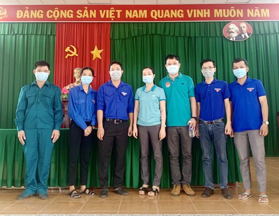 Đoàn ủy Sở Tài Nguyên và Môi Trường tổ chức hành trình về nguồn gắn với các hoạt động an sinh xã hội