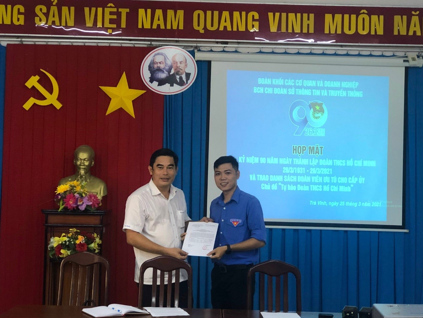 Chi đoàn Sở Thông tin và Truyền thông chủ động chăm lo, bồi dưỡng tạo nguồn phát triển đảng viên cho Đảng