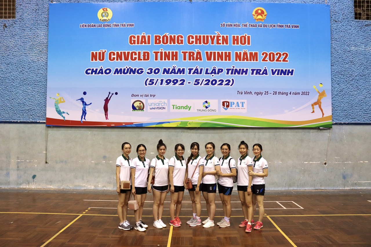 Chi đoàn Vietcombank Trà Vinh tham gia Giải bóng chuyền hơi nữ công nhân viên chức lao động tỉnh Trà Vinh năm 2022
