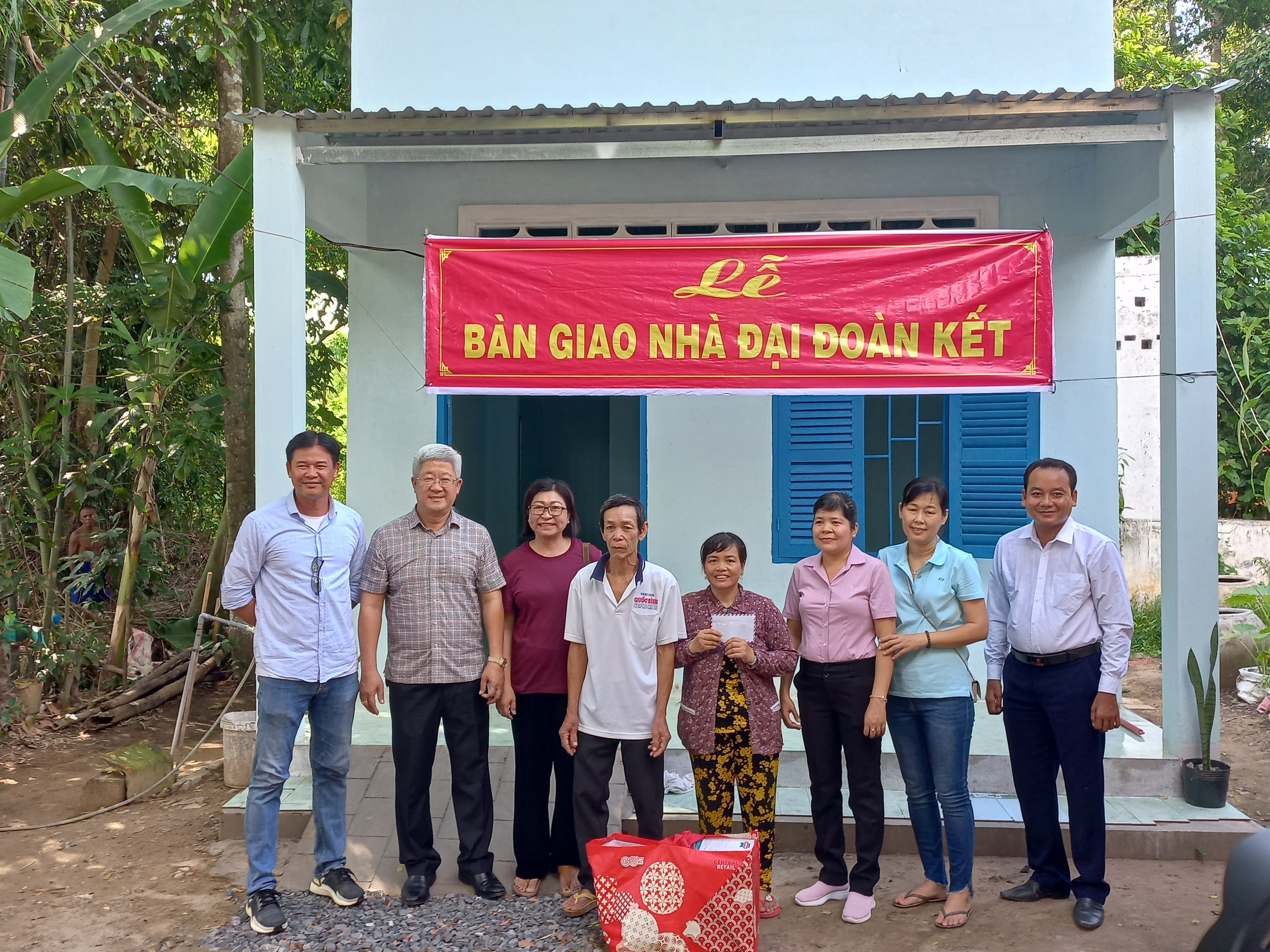Đoàn cơ sở Sở Văn hóa, Thể thao và Du lịch bàn giao 03 căn nhà Đại đoàn kết chào mừng Đại hội Đoàn khối lần thứ VII, nhiệm kỳ 2022 – 2027