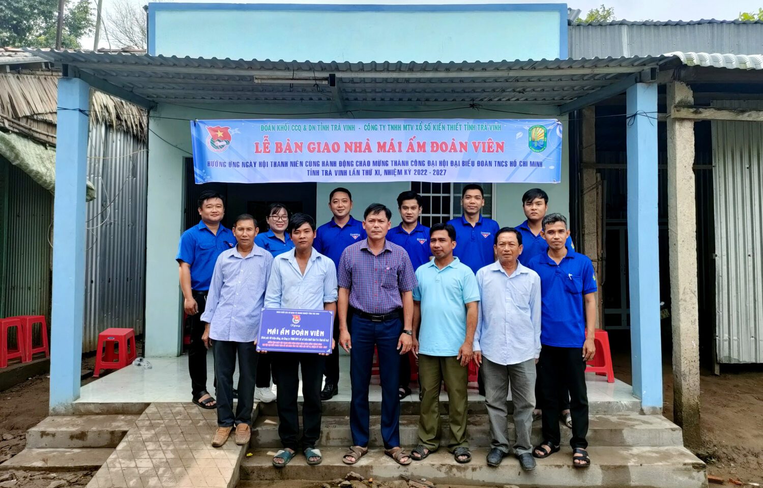 Đoàn khối bàn giao nhà “Mái ấm Đoàn viên” tại xã Hiếu Tử, huyện Tiểu Cần