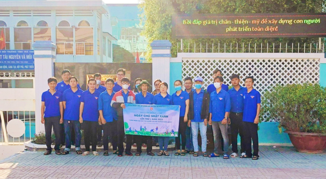 Tuổi trẻ Đoàn khối ra quân Ngày “Chủ nhật xanh” đợt 01 năm 2023