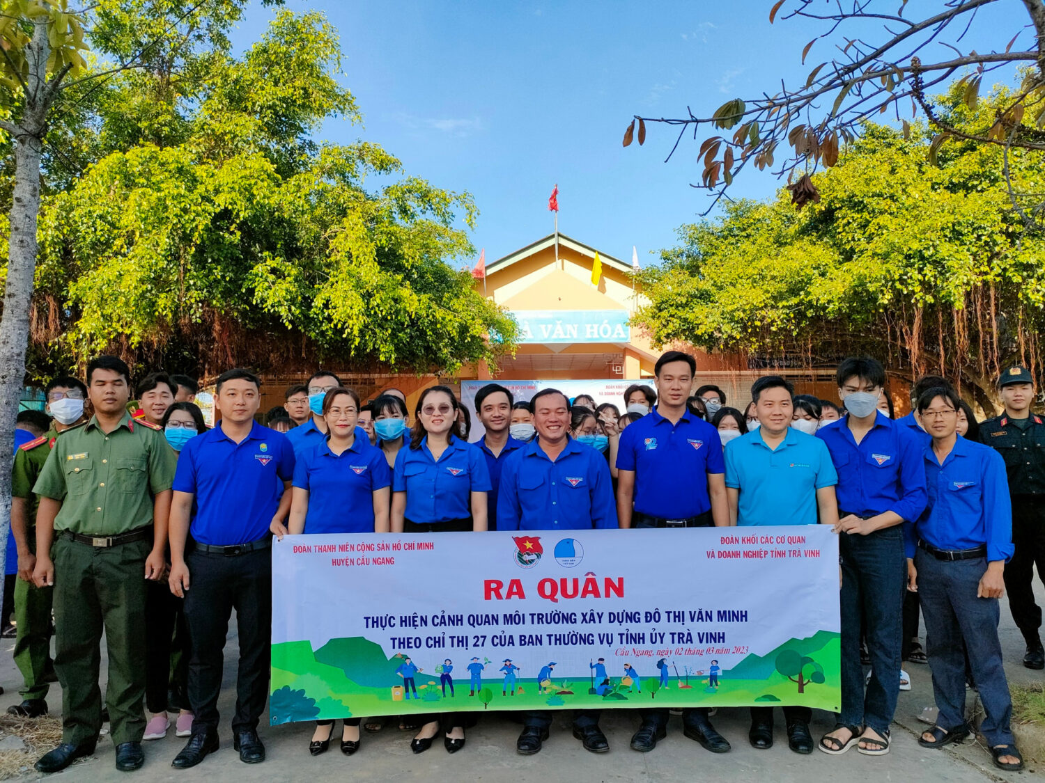 Tuổi trẻ Đoàn khối đồng hành cùng Đoàn Thị trấn Cầu Ngang chung tay xây dựng đô thị văn minh năm 2023
