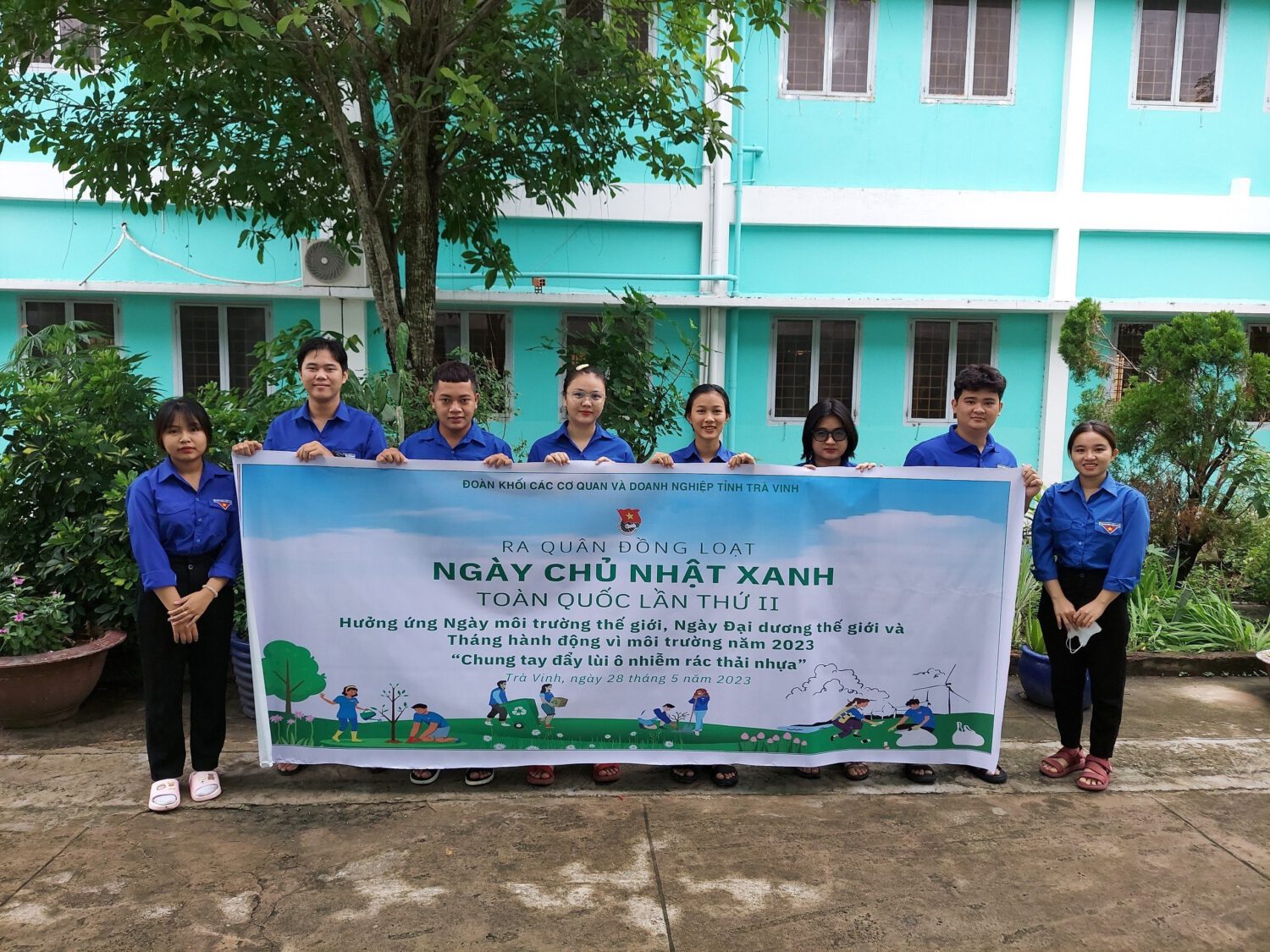Tuổi trẻ Đoàn khối ra quân Ngày “Chủ nhật xanh” đợt 02 năm 2023