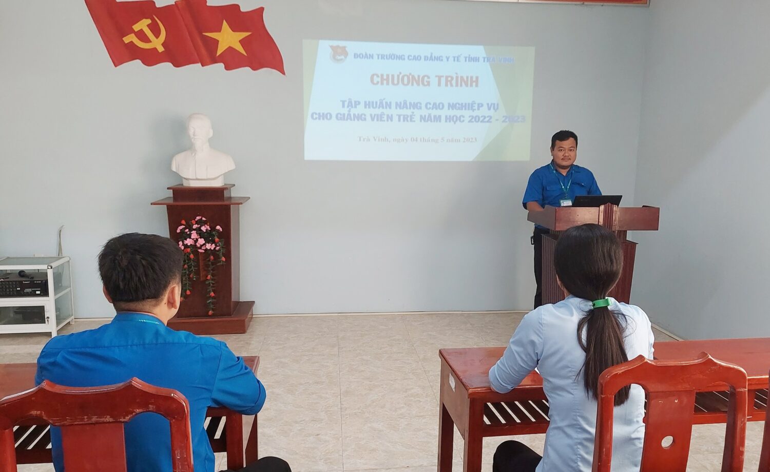 Đoàn Trường Cao Đẳng y Tế tổ chức hoạt động nâng cao nghiệp vụ cho giảng viên trẻ năm học 2022-2023