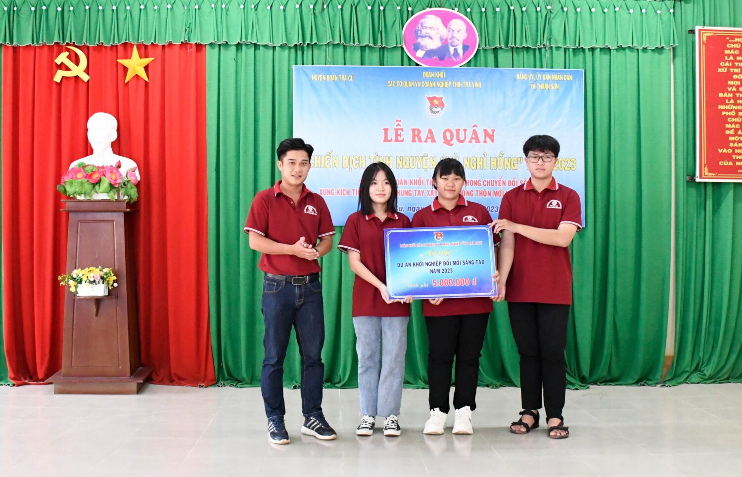 Đoàn khối hỗ trợ dự án khởi nghiệp đổi mới sáng tạo “Bộ thí nghiệm Hóa học lượng nhỏ – SSC” cho đoàn viên thanh niên năm 2023