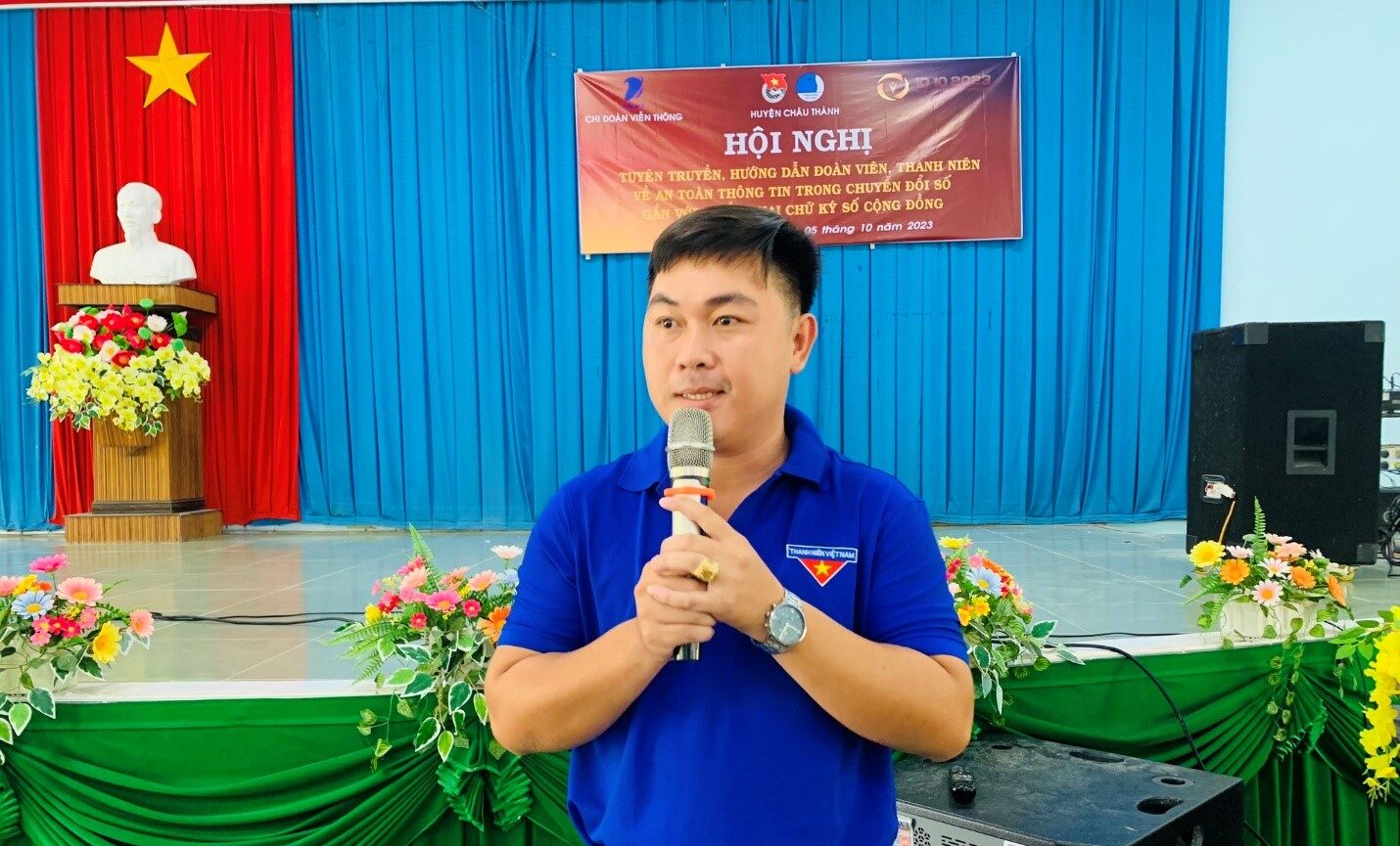 Chi đoàn Viễn thông Trà Vinh phối hợp tổ chức tuyên truyền, hướng dẫn đoàn viên, thanh niên triển khai chữ ký số cộng đồng, hưởng ứng ngày chuyển đổi số quốc gia (10/10) năm 2023 tại huyện Châu Thành