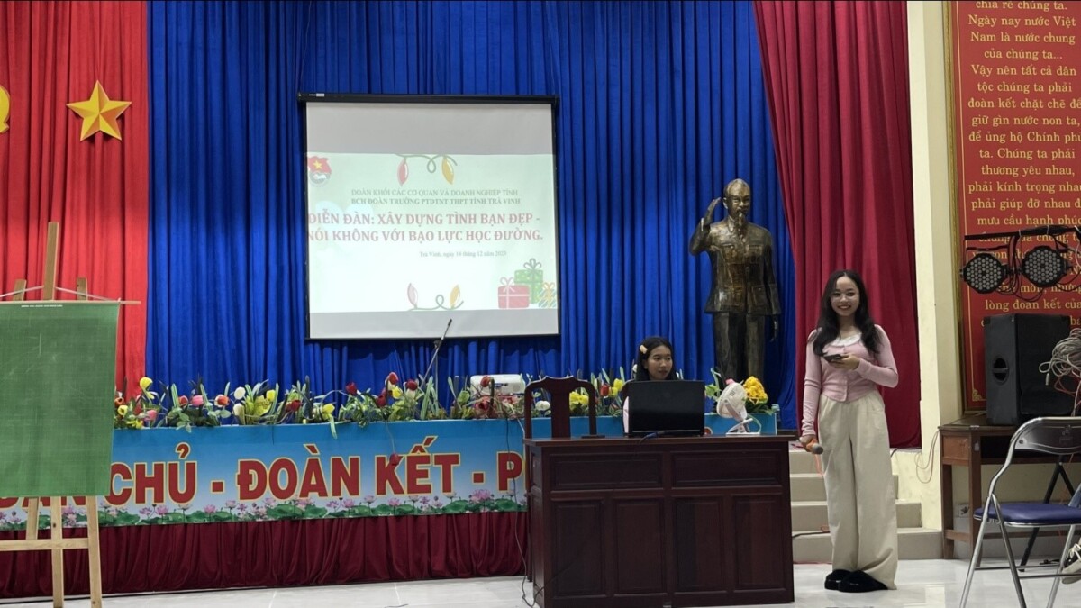Đoàn trường Phổ thông DTNT – THPT tổ chức diễn đàn “Xây dựng tình bạn đẹp – Nói không với bạo lực học đường” năm học 2023 – 2024