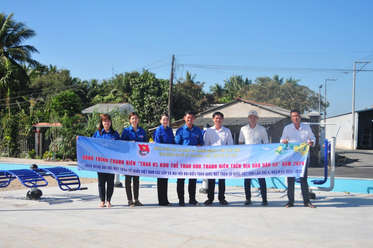 Bàn giao Công trình thanh niên “Khu thể thao cho thanh niên trên địa bàn dân cư” năm 2024