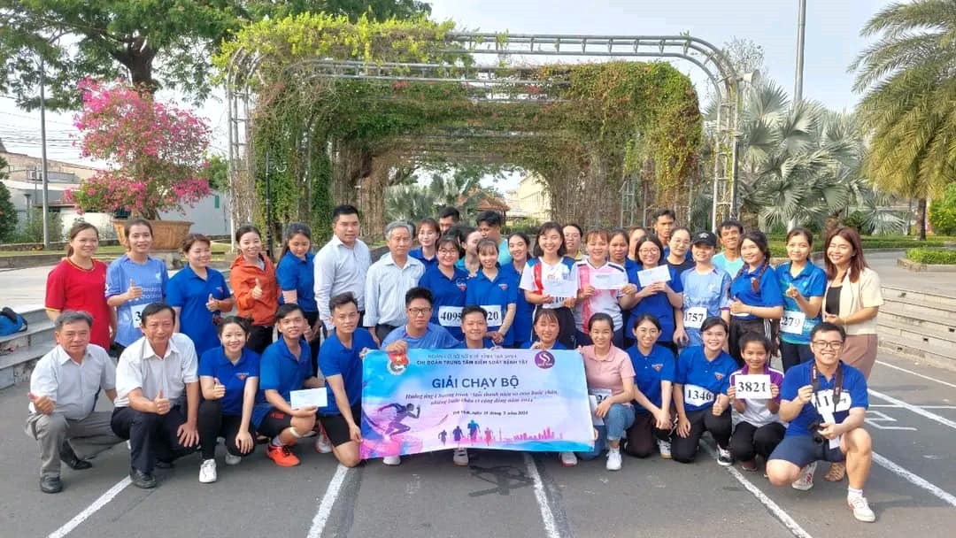 Đoàn cơ sở Sở y tế phát động hưởng ứng chương trình “mỗi thanh niên 10.000 bước chân mỗi ngày”