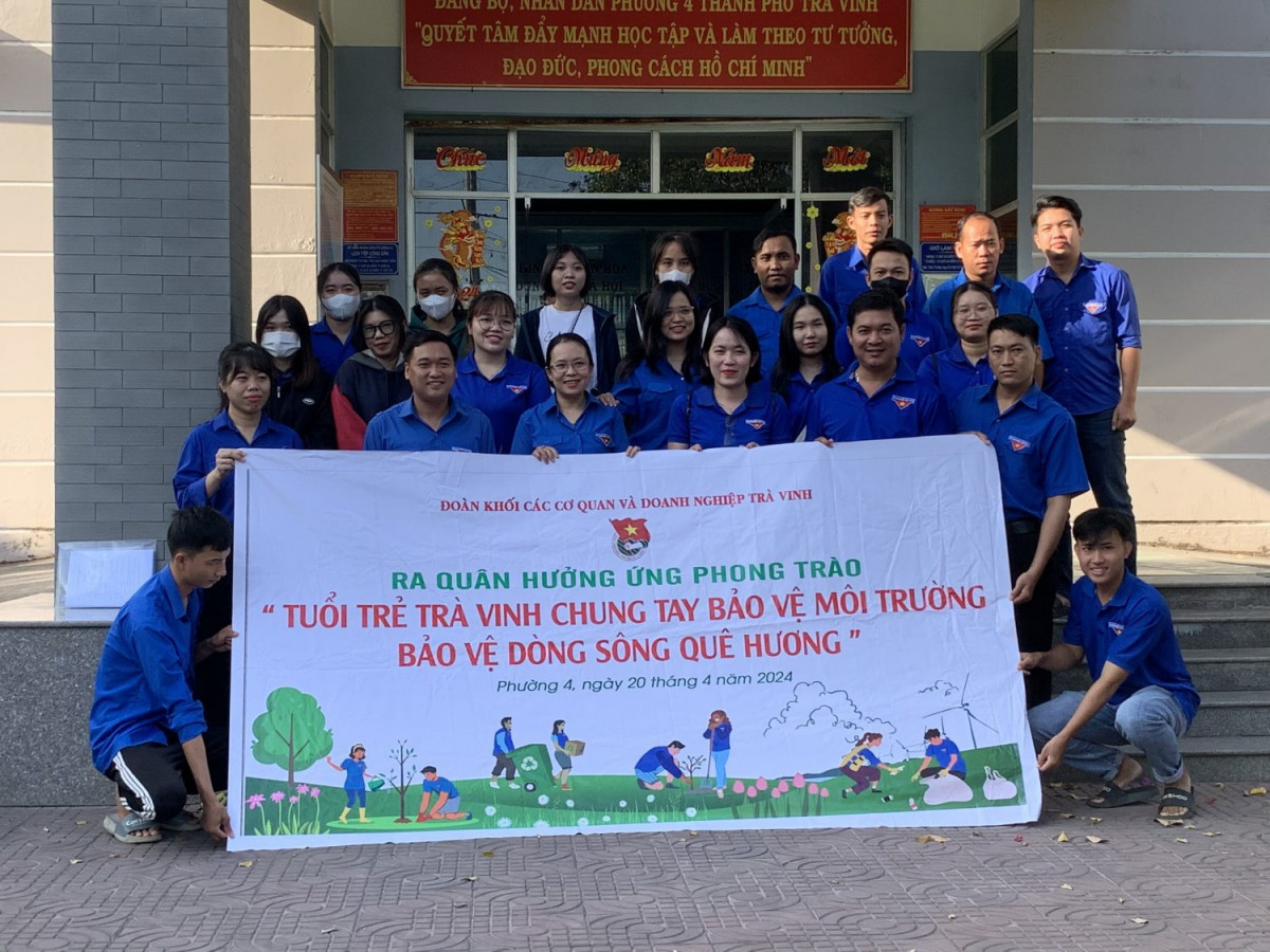 Tuổi trẻ Đoàn khối ra quân hưởng ứng phong trào “Chung tay bảo vệ môi trường – Bảo vệ dòng sông quê hương” tháng 4/2024