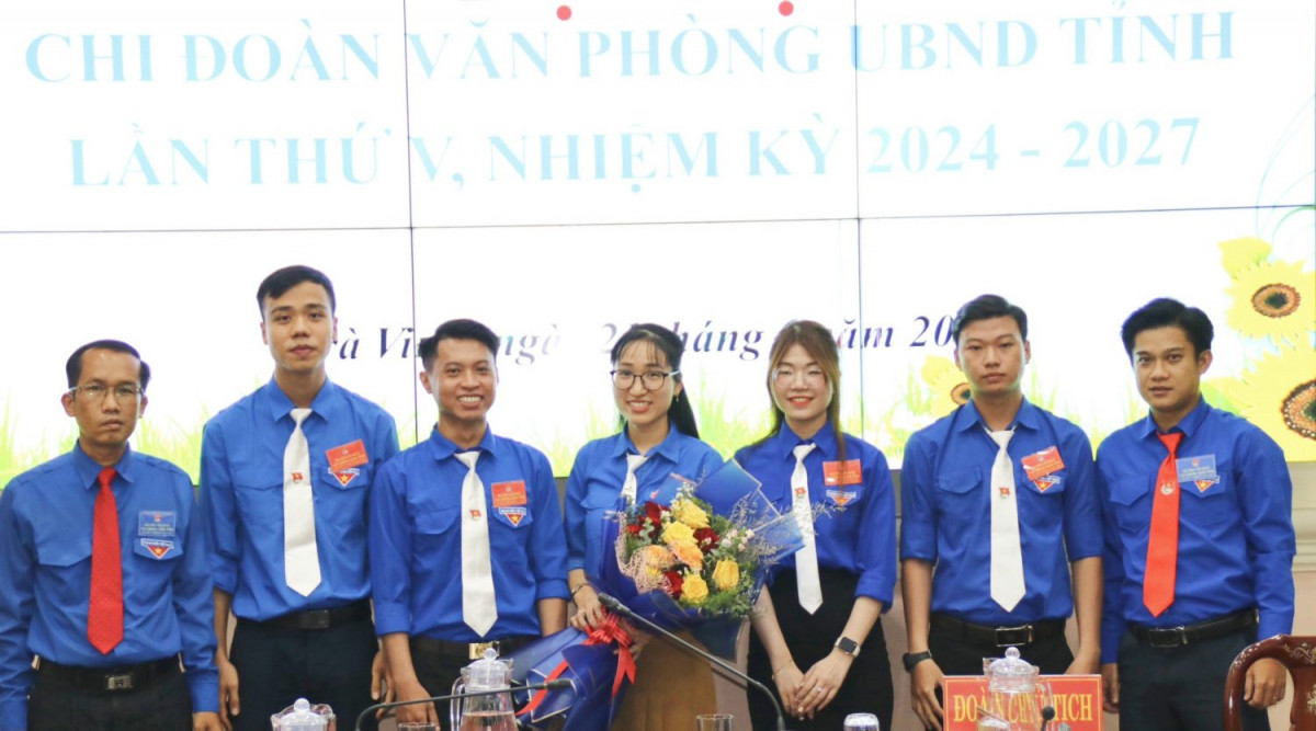 Đồng chí Thái Kim Ngân được tín nhiệm bầu giữ chức vụ Bí thư Chi đoàn Văn phòng Ủy ban nhân dân tỉnh Trà Vinh khóa V, nhiệm kỳ 2024 – 2027