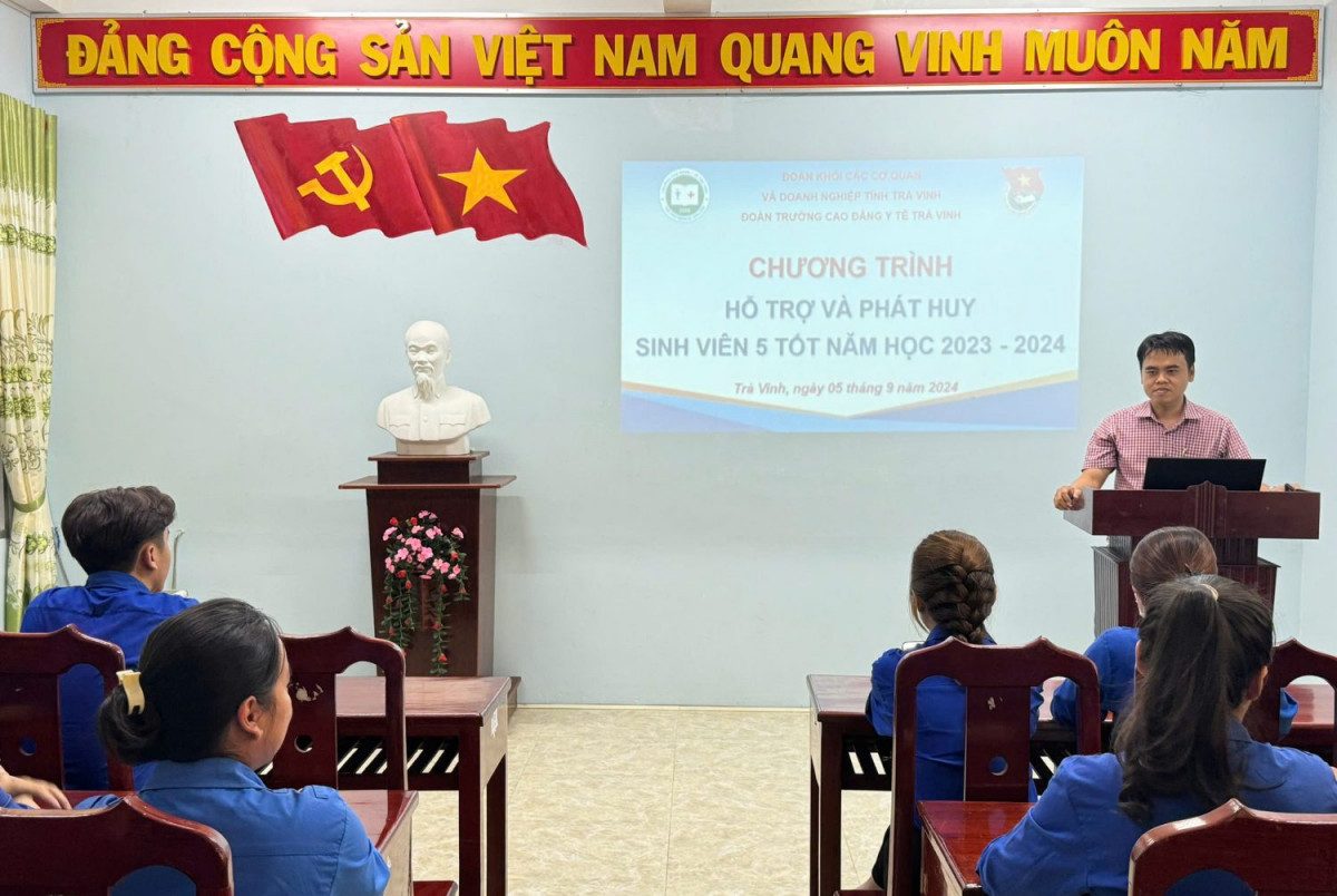 Đoàn trường Cao đẳng y tế Trà Vinh tổ chức hoạt động hỗ trợ và phát huy sinh viên 5 tốt năm học 2023 – 2024
