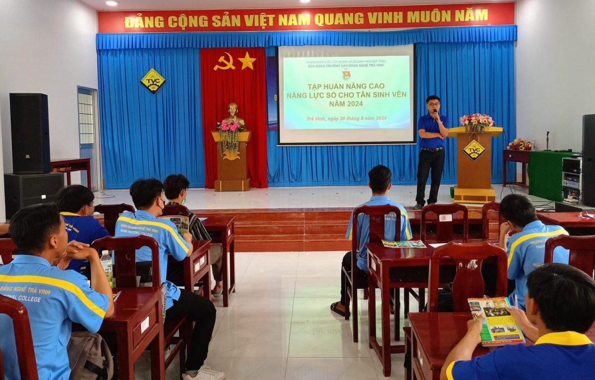 Đoàn Trường Cao đẳng Nghề Trà Vinh tập huấn Chương trình “nâng cao năng lực số” đoàn viên thanh niên của trường năm 2024