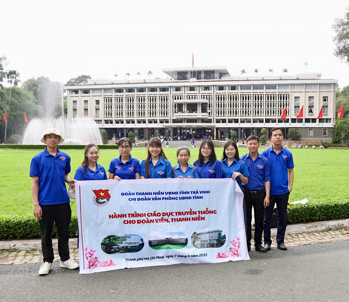 Chi đoàn Văn phòng UBND tỉnh tổ chức hành trình về nguồn tại Thành phố Hồ Chí Minh