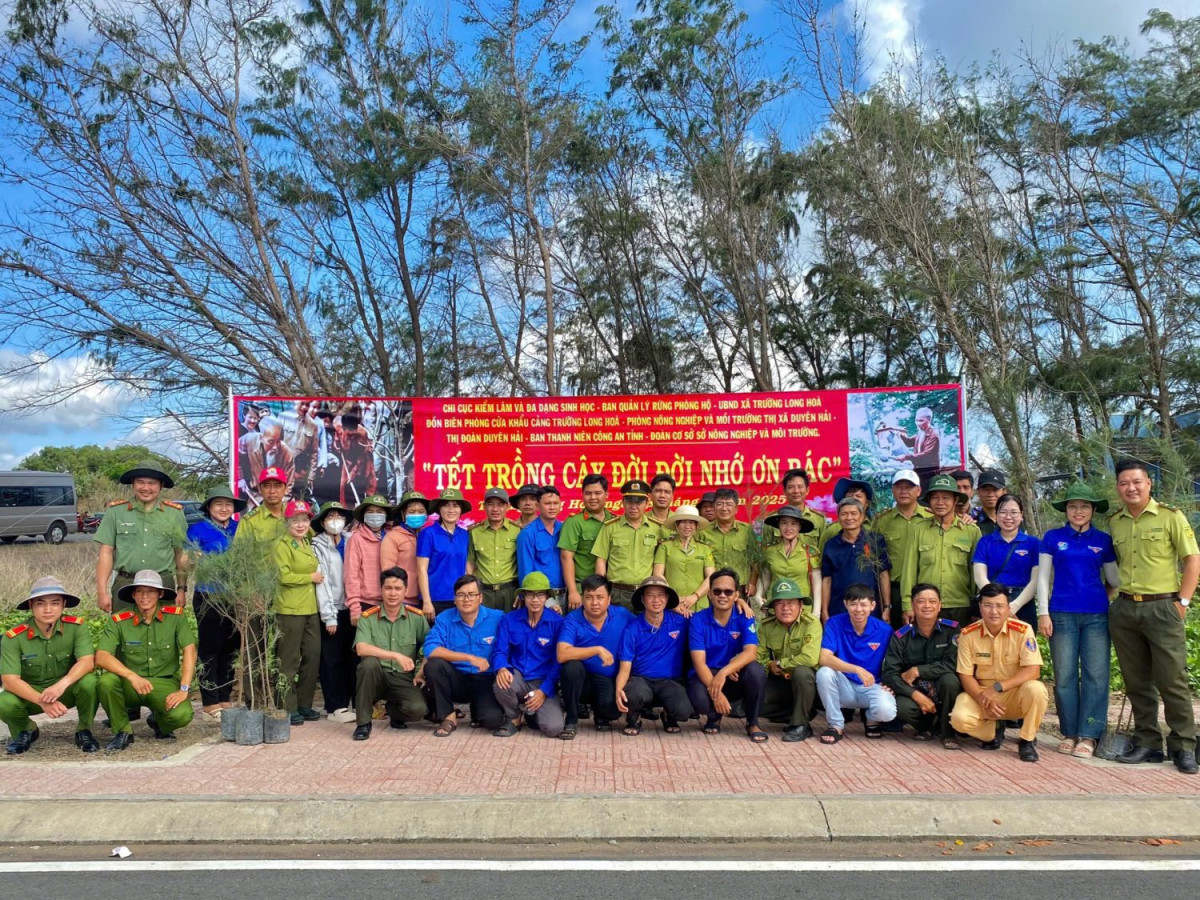 Đoàn cơ sở Sở Nông nghiệp và Môi trường tổ chức “Tết trồng cây đời đời nhớ ơn Bác” năm 2025